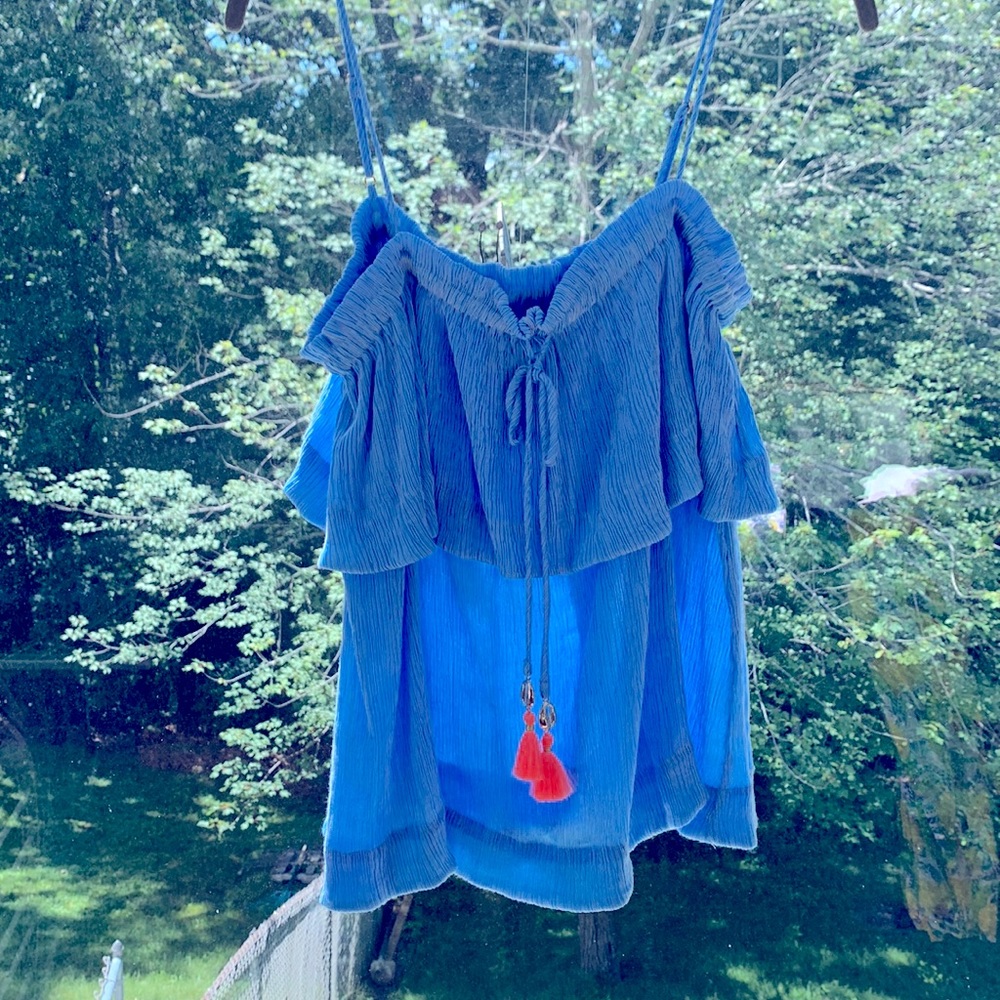 Lilly Pulitzer top with gorge tassel detail